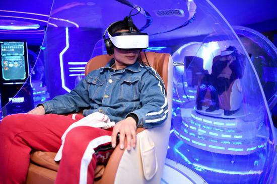探秘全球首家VR影厅，观影时“跳上跳下”-冯金伟博客园