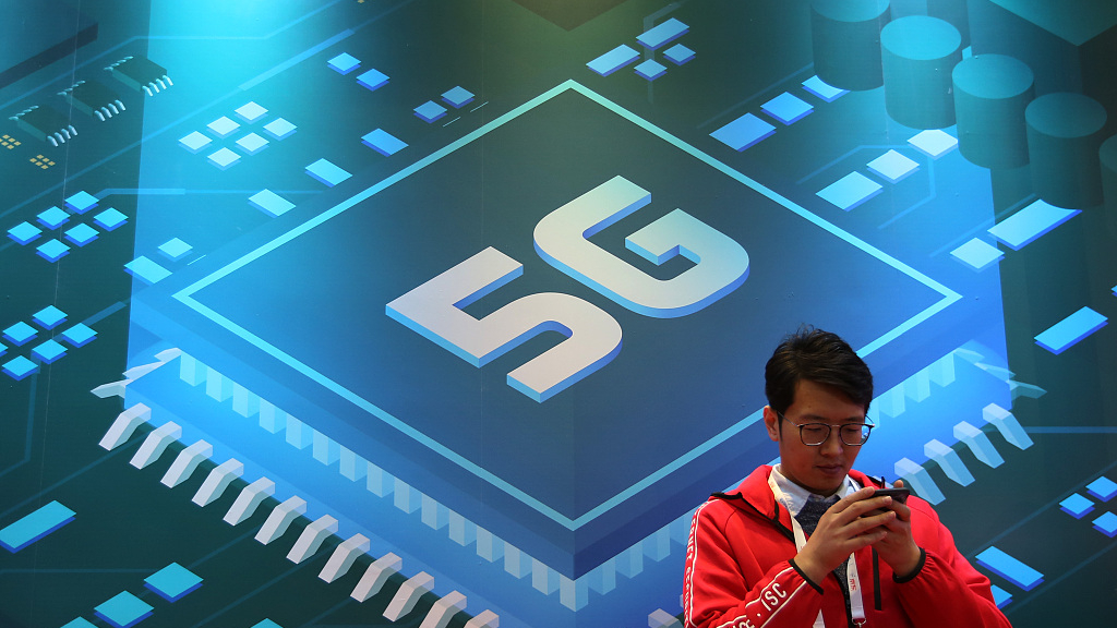中国已建成5G基站超13万个，5G手机出货量1377万部