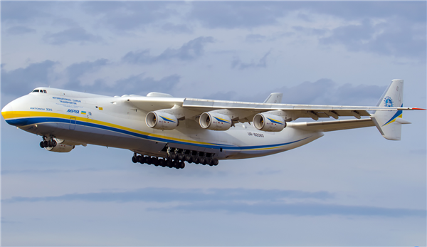 全球仅一架 600吨重的最大飞机安-225还能再造吗？CEO回应