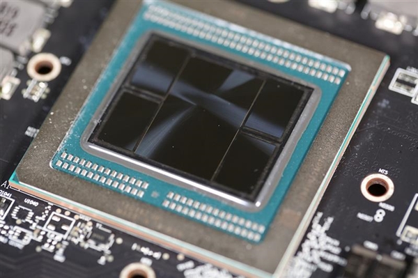 1.35万元！AMD Radeon Pro VII专业显卡发布：解锁PCIe 4.0