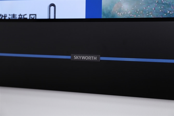 创维W81 Pro壁纸电视测评：分体设计、4.6mm超薄OLED屏画质出色