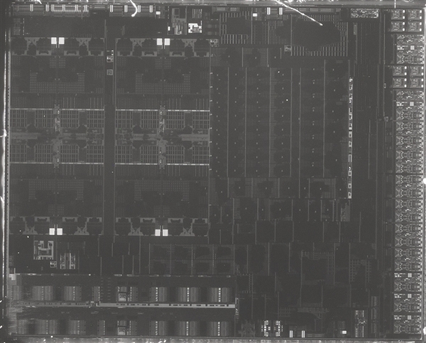 不用任何散热！AMD 7nm锐龙APU开盖裸奔跑杀手级游戏《Crysis》