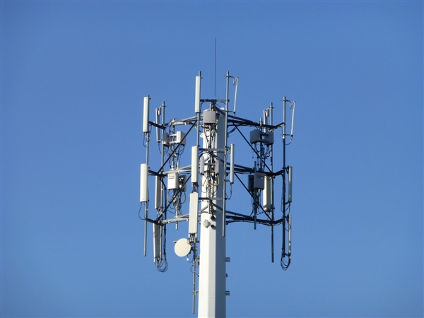 5G传播新冠阴谋论升级！没有5G网的玻利维亚民众烧毁4座信号塔