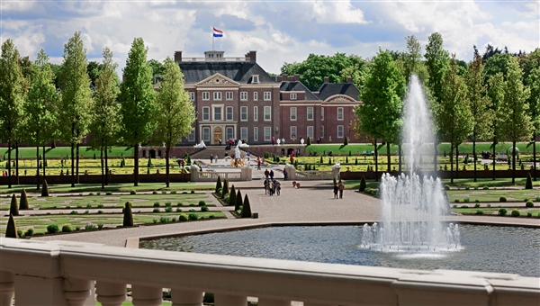 荷兰竟然用细菌修皇宫：很环保