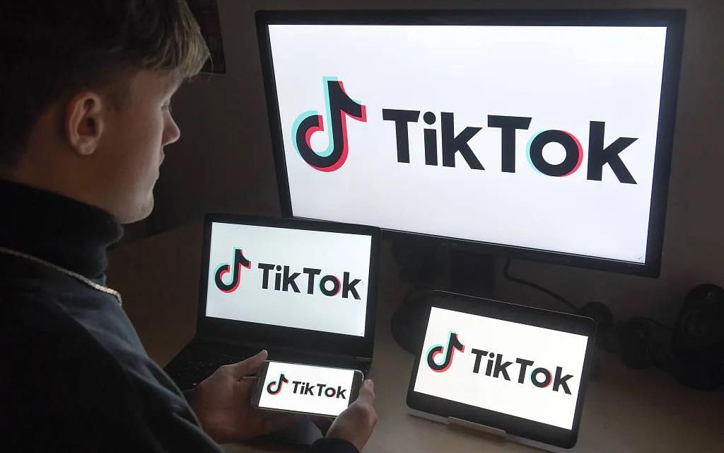 这边特朗普欲封禁TikTok 那边马克龙刚刚完成首秀