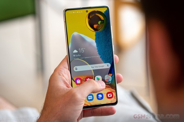 三星Galaxy A51