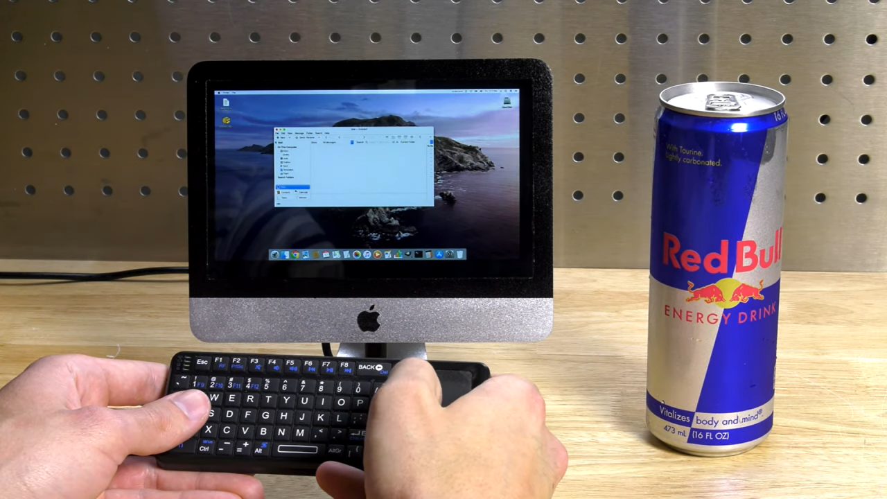 国外工程师用树莓派打造世界上最小的“iMac”