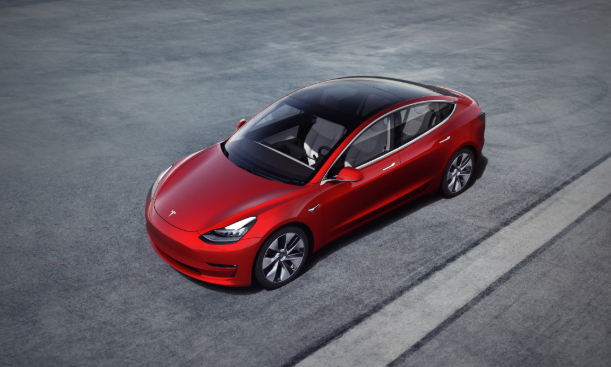 最畅销电动汽车！特斯拉Model 3上半年交付14.23万辆