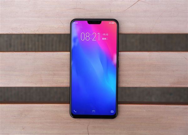 vivo X21值得买吗？vivo X21参数配置价格全面评测