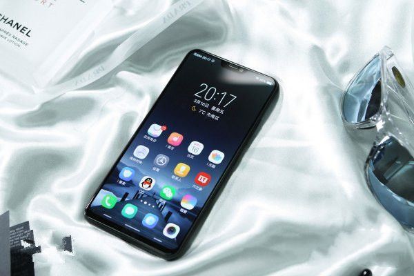 vivo X21值得买吗？vivo X21参数配置价格全面评测