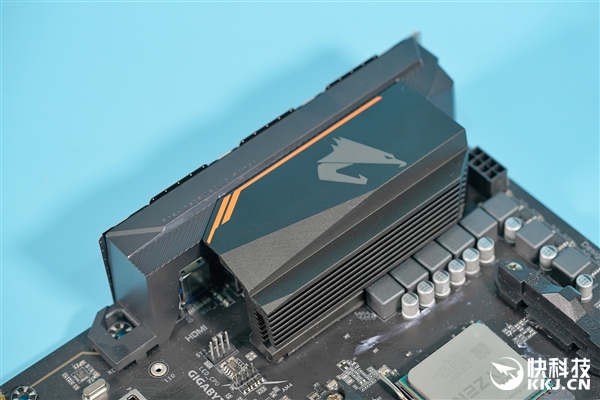 性价比小雕 技嘉B550M AORUS ELITE图赏