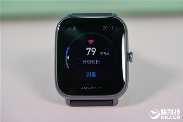 华米Amazfit Pop图赏：支持血氧检测 仅349元