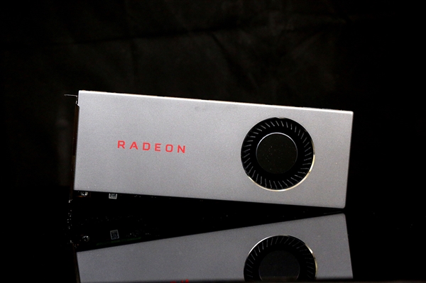 比老黄还狠！AMD RX 5000显卡全系停产