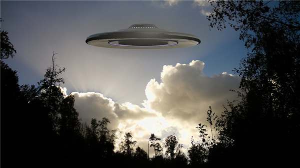 美国退役士兵称曾接触过UFO：还画下了飞船上的神秘铭文
