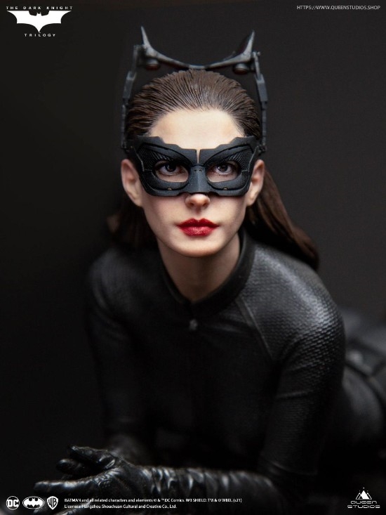 《蝙蝠侠：黑暗骑士崛起》猫女雕像 红唇烈焰偷心贼、售价4680元