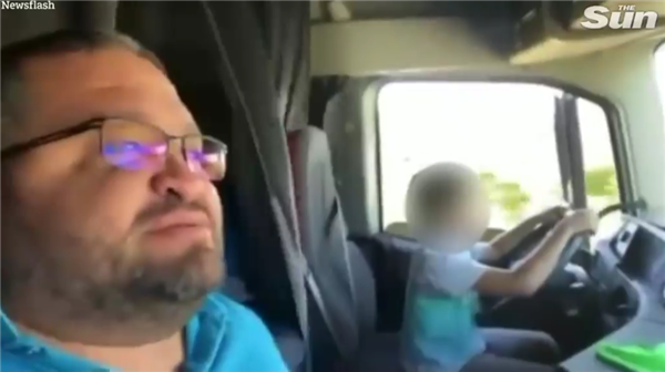 父亲教唆10岁孩子高速上开车：拍摄视频网上炫耀