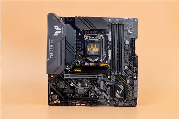 11代酷睿硬核座驾！华硕TUF GAMING B560M-PLUS重炮手图赏