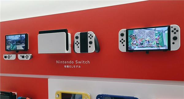 2233元！任天堂Switch OLED版真机照首曝：10月开售