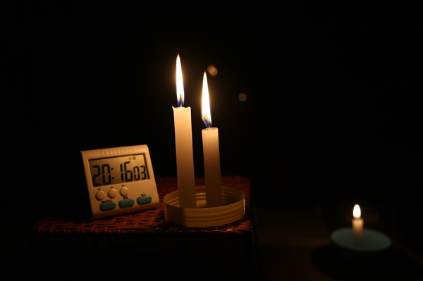 黎巴嫩因燃料耗尽全国大停电 首都一片黑暗：能源危机席卷全球