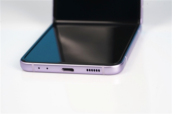 折叠屏设计巅峰！三星Galaxy Z Flip3 5G梦境极光图赏