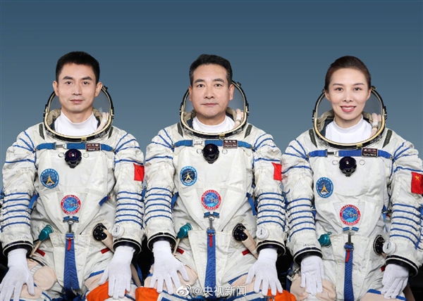 王亚平将成中国首位出舱女航天员：一分钟了解翟志刚王亚平叶光富