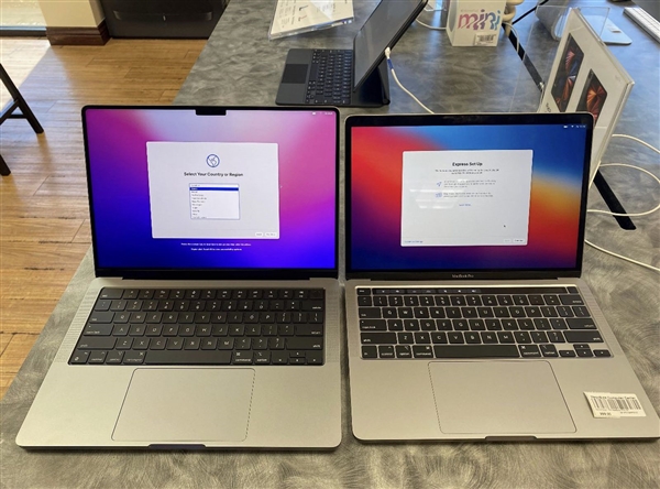 苹果全新MacBook Pro真机亮相：刘海屏很丑吗？