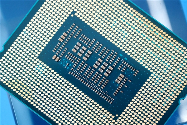 终于迎来新一代旗舰U！Intel i9-12900K处理器开箱图赏