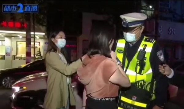 玛莎拉蒂女司机涉嫌醉驾态度蛮横：吹气66次被立案