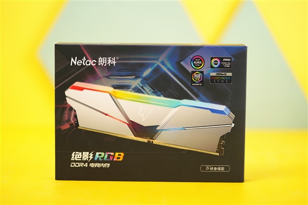 朗科绝影RGB DDR4限量版内存图赏：国产颗粒首次媲美三星B-Die