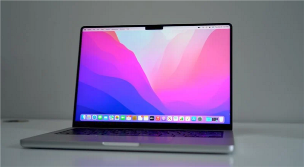 苹果发布macOS新版修复多个问题：新MacBook充电、触控板都正常了