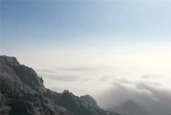 罕见！泰山一日现流星雨雾凇云海三大美景