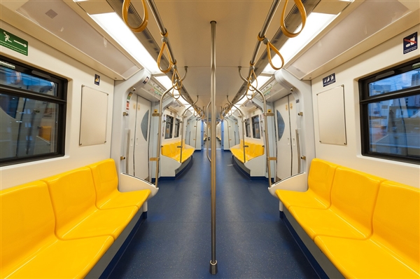 宁波地铁全天免费坐 五一延长1小时 有站点人流暴涨200%