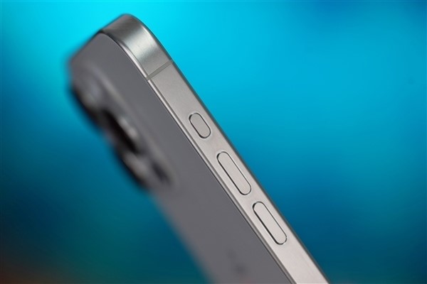 iPhone 16系列或将取消实体按键：新增马达模拟物理按键反馈-冯金伟博客园
